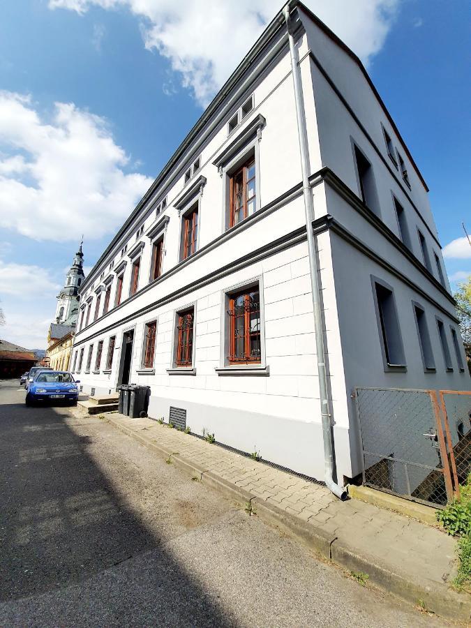 Apartman Spalovka Nový Bor Extérieur photo